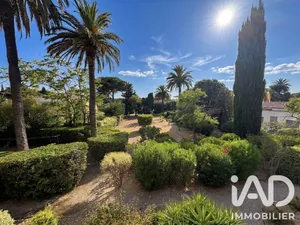 Appartement à Saint-Cyr-sur-Mer (83270)