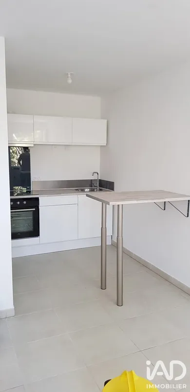 Apartment in Nîmes (30900)