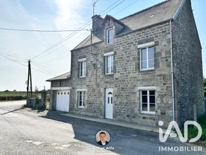 Traditional house in Valcanville (50760)