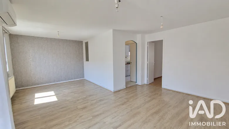 Appartement 2 pièces 57 m² · à Le Pont-de-Claix · 56,7 m² · 700 €