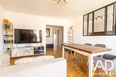 Apartment in Reims (51100)