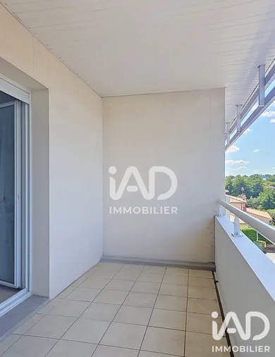 Apartment in Le Haillan (33185)