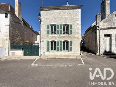 Maison de village à Saint-Bris-le-Vineux (89530)