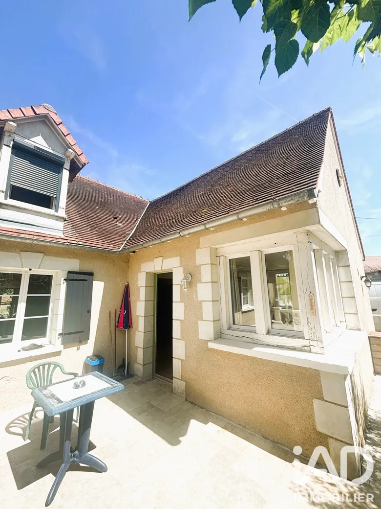 Maison 7 pièces 153 m² · à Charnizay · 153 m² · 281 000 €