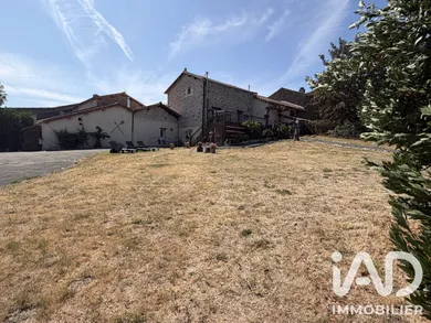 Park home in Le Busseau (79240)