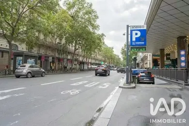 Parking à Paris (75009)
