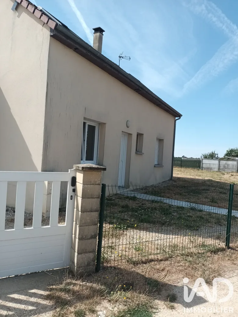 Maison 6 pièces 125 m² · à Sandarville · 125 m² · 207 000 €