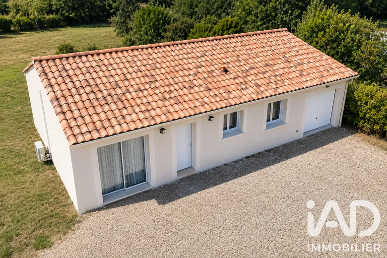 Maison 4 pièces 85 m² · à Les Églisottes-Et-Chalaures · 85 m² · 189 000 €