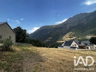 Terrain à bâtir à Sazos (65120)