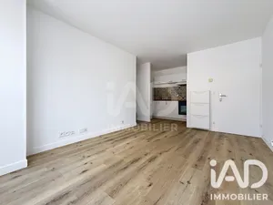 Apartment in Roissy-en-Brie (77680)