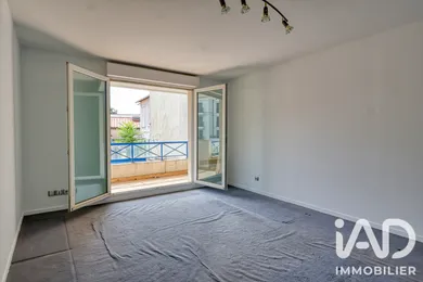 Apartment in Enghien-les-Bains (95880)