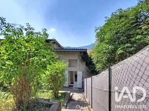 Immeuble à Digne-les-Bains (04000)