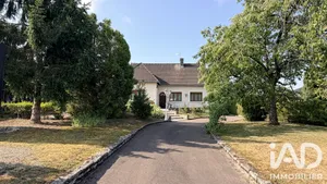 Maison à Pont-Sainte-Marie (10150)