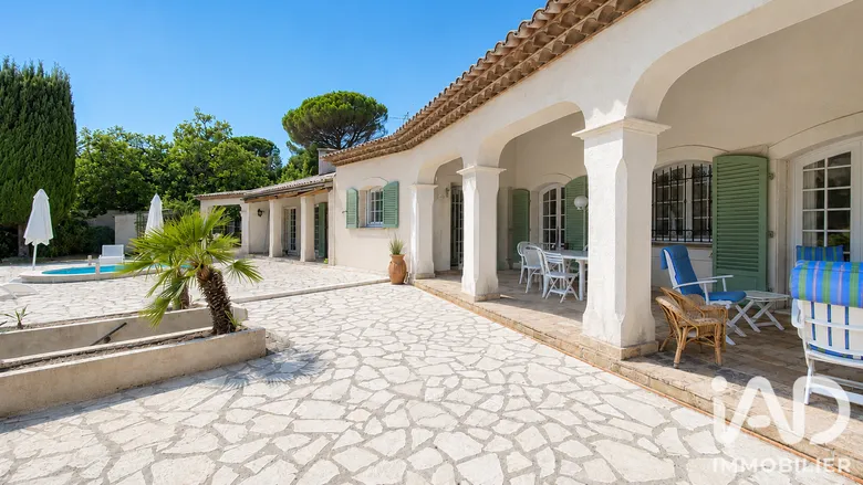 Maison 11 pièces 250 m² · à Le Plan-de-la-Tour · 250 m² · 1 600 000 €