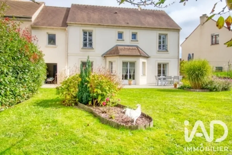Maison 6 pièces 140 m² · à Aincourt · 140 m² · 370 000 €