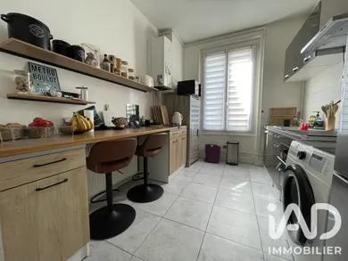 Appartement à Charleville-Mézières (08000)