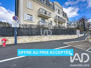 Apartment in Dammarie-lès-Lys (77190)