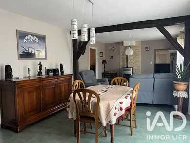 Maison de campagne à Nieuil (16270)