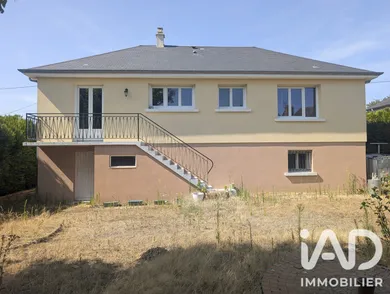 Maison traditionnelle à Saint-Mars-d'Outillé (72220)