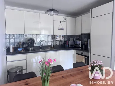 Appartement à Pontault-Combault (77340)