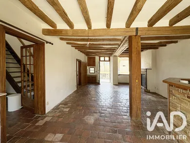 Maison de village à Fontaines (89130)
