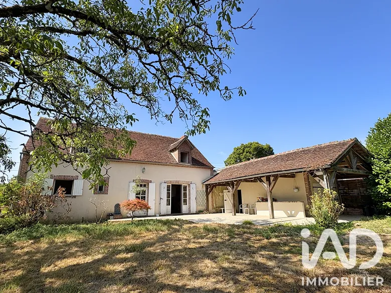 Maison 5 pièces 135 m² · à Fontaines · 135 m² · 149 000 €