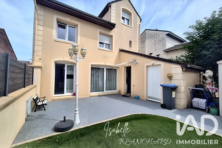 Maison 5 pièces 95 m² · à Saint-Soupplets · 95 m² · 265 000 €