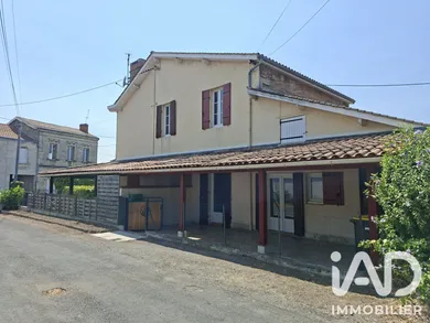House in Coutras (33230)