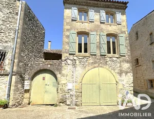 Immeuble à Collias (30210)