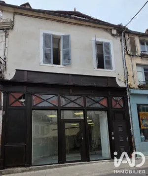 Building in Tonnerre (89700)