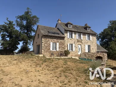 Maison de campagne à Colombiès (12240)
