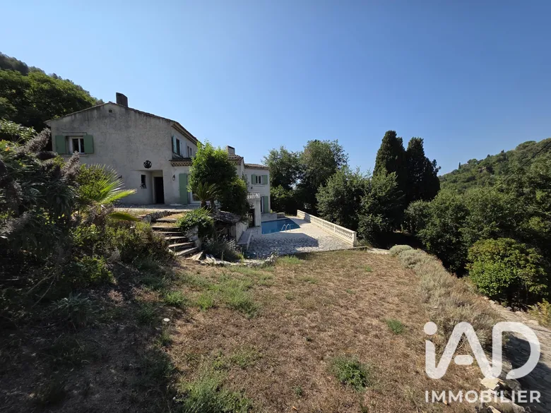 Maison 8 pièces 228 m² · à Saint-Paul-de-Vence · 228 m² · 990 000 €