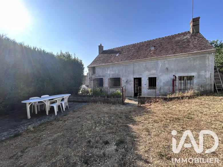 Maison 3 pièces 67 m² · à Villaines-la-Carelle · 67 m² · 61 000 €