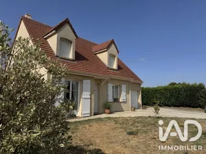 Maison à Senantes (28210)