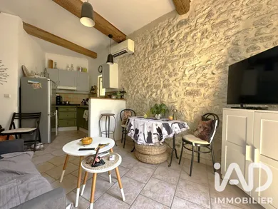 Immeuble à Collias (30210)