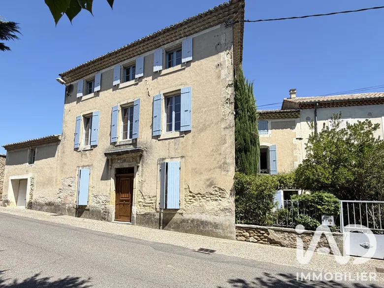Maison 8 pièces 255 m² · à Bouchet · 255 m² · 565 000 €