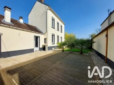 Townhouse in Thomery (77810)