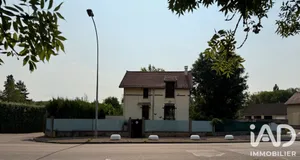 Maison à Saint-Julien-du-Sault (89330)