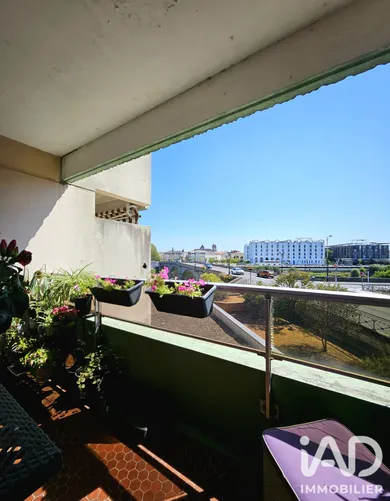 Apartment in Dax (40100)