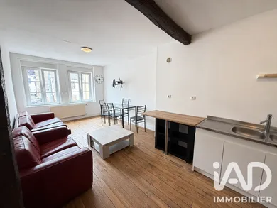Maison de village à Floing (08200)