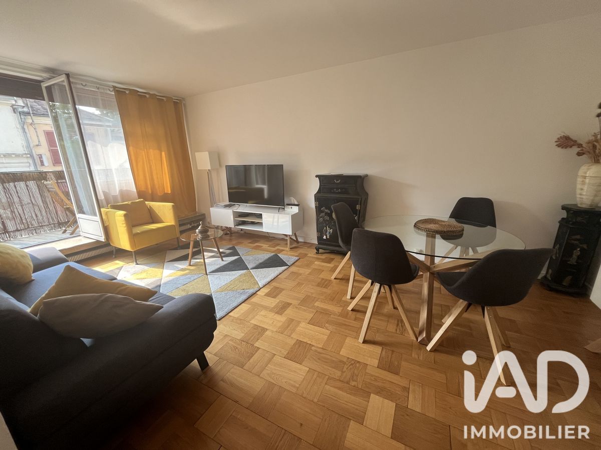 Appartement 3 pièces de 63 m² à Fontainebleau (77300)