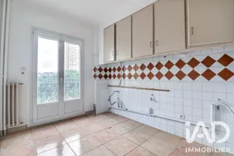 Apartment in Nîmes (30900)