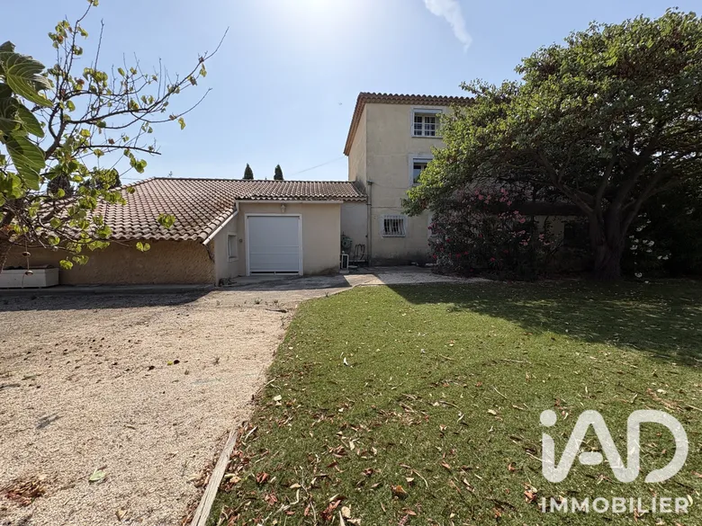 Maison 6 pièces 200 m² · à Sigean · 200 m² · 250 000 €