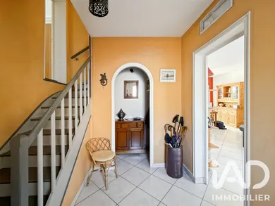 Maison à Combs-la-Ville (77380)