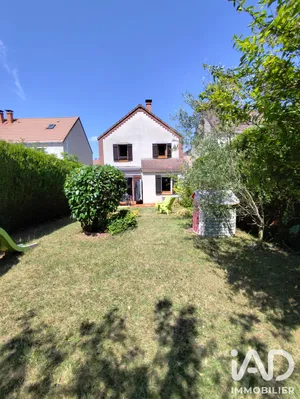 Maison à Écouen (95440)