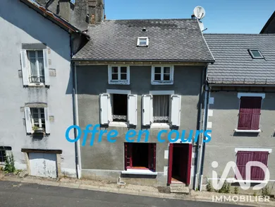 Townhouse in Pleaux (15700)