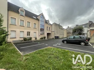 Building in Montereau-Fault-Yonne (77130)