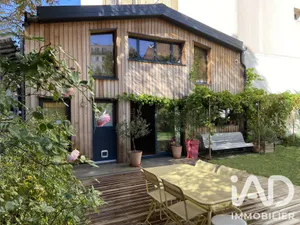 Maison d'architecte à Les Lilas (93260)