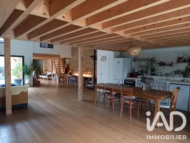 Maison d'architecte à Les Lilas (93260)