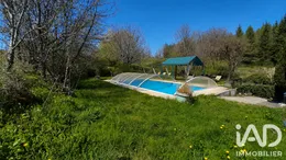 Maison traditionnelle à La Salvetat-Peyralès (12440)